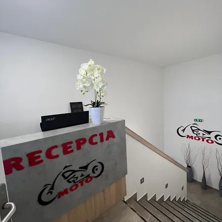 Moto Πανσιόν